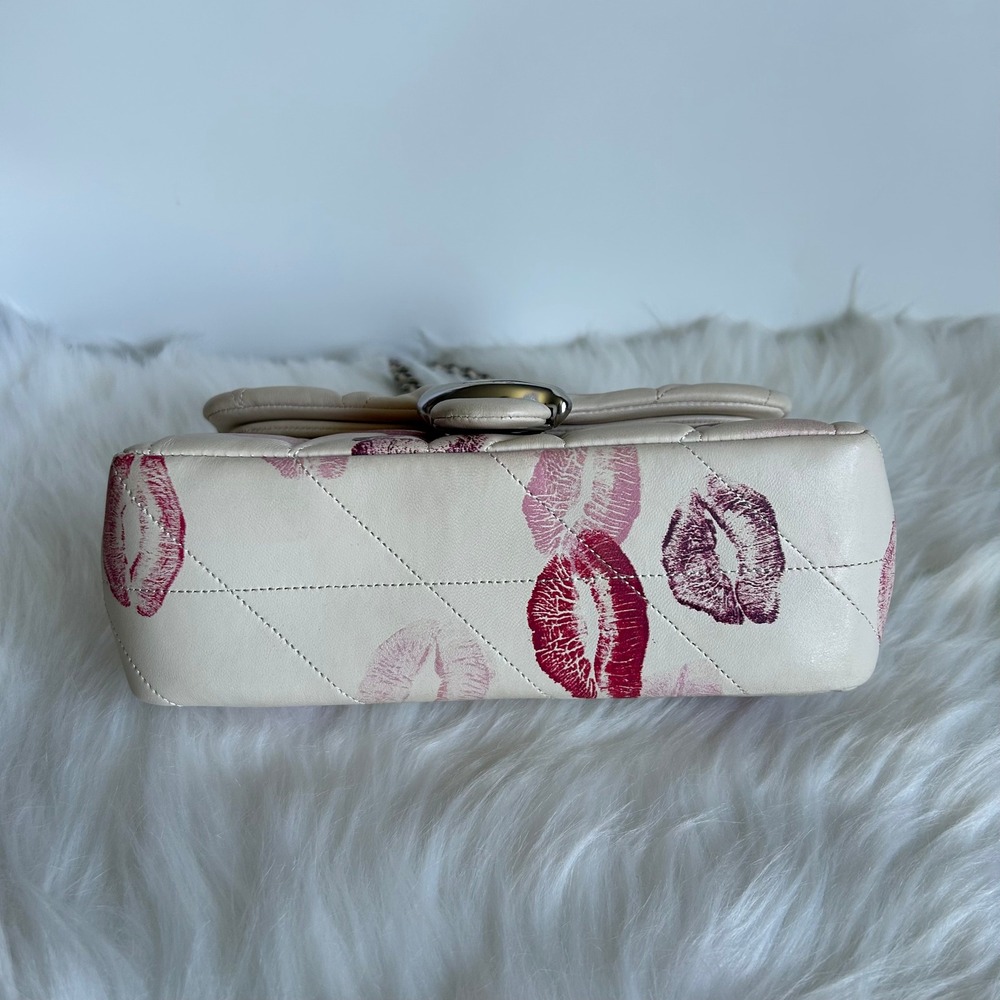 Coach Tabby 20 Chalk White Quilted Nappa Leather Lip Print Shoulder Bag CR114 - Picture 4 of 12